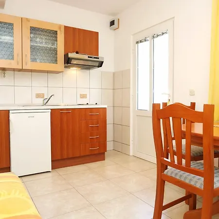 4393a Apartment